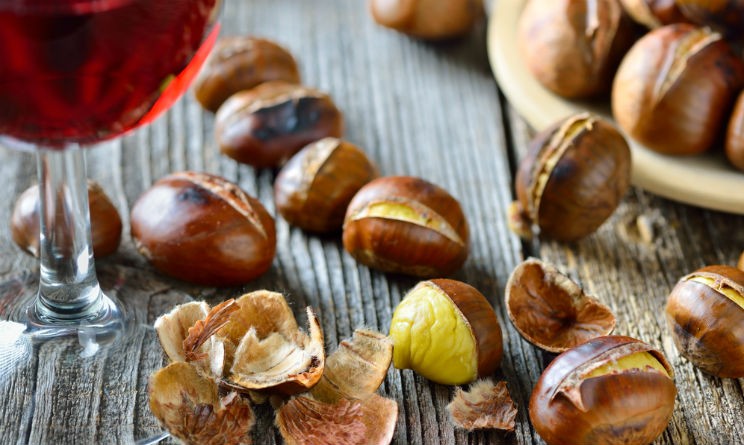 vino e castagne Shutterstock 744x445